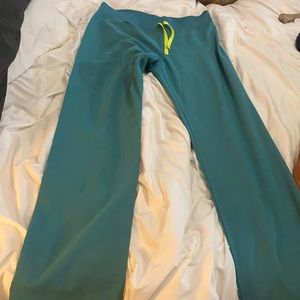 Figs Marine Livingston scrub pants size medium